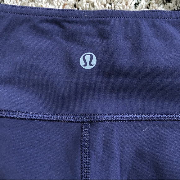 Lululemon Wunder Under Reversible Pant - Picture 3 of 7